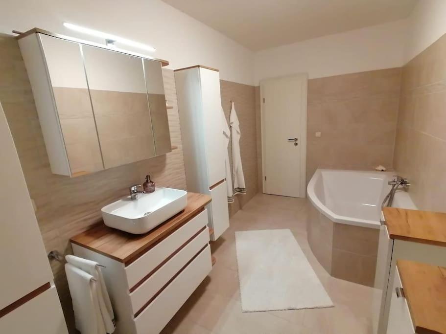 Gemuetliche Ferienwohnung In Neu Kaliss Buitenkant foto